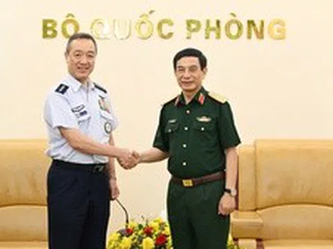 Phó Thủ tướng, Bộ trưởng Bộ Quốc phòng Phan Văn Giang tiếp Tham mưu trưởng Liên quân Nhật Bản