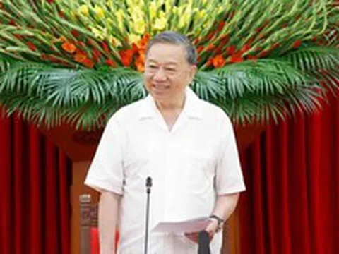 Đổi mới phương thức lãnh đạo của Đảng để làm cho đất nước phát triển bền vững