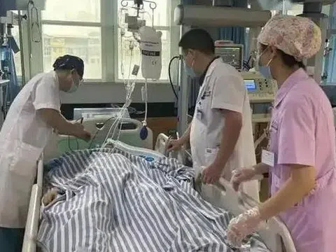 Nam thanh niên 30 tuổi tử vong sau 2 tiếng làm việc giữa nắng nóng, bác sĩ cảnh báo thói quen "cực độc"
