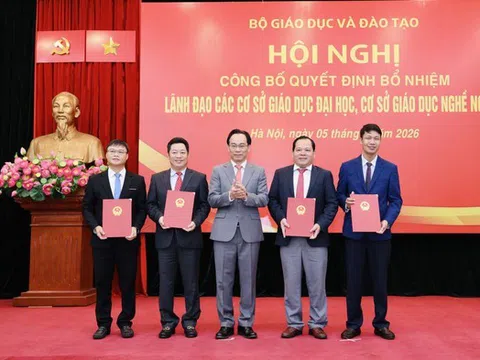 Bộ GD&ĐT bổ nhiệm nhiều giám đốc, hiệu trưởng các trường đại học, cao đẳng trực thuộc