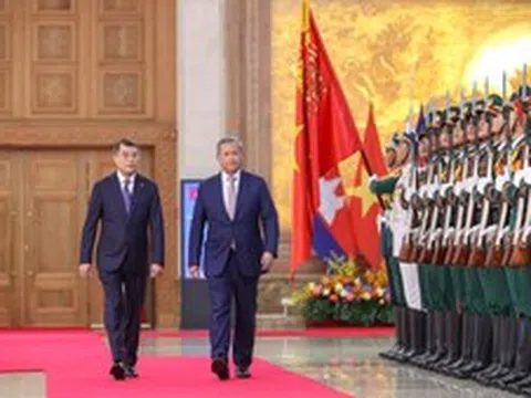 Thủ tướng Lê Minh Hưng chủ trì lễ đón chính thức Thủ tướng Campuchia