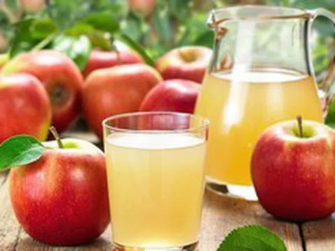 Uống nước ép táo mỗi sáng, người phụ nữ 40 tuổi nhận cái kết "không thể ngờ"