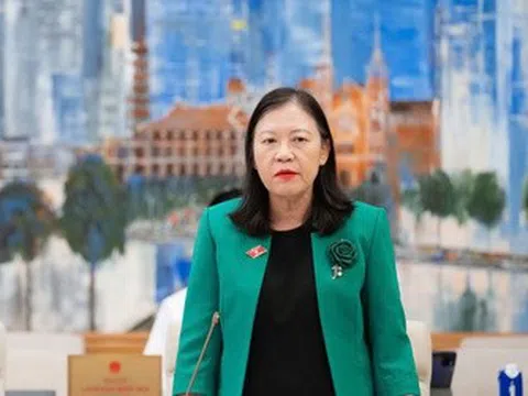 Cử tri và nhân dân phấn khởi trước việc điều chỉnh tăng lương cơ sở