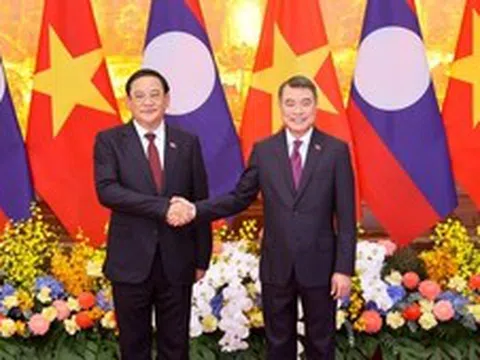 Thủ tướng Lào Sonexay Siphandone kết thúc chuyến thăm chính thức Việt Nam và dự AFF 2026