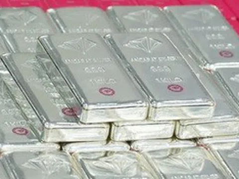Giá bạc hôm nay (12/6): Bật tăng dựng đứng