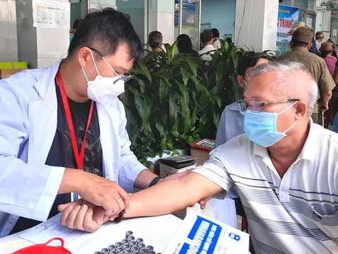 Từ 1/7, người từ 60-75 tuổi được miễn phí 100% bảo hiểm y tế