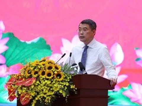 Thủ tướng Lê Minh Hưng: Đưa ngọn lửa thi đua trở thành sức mạnh hành động để tăng trưởng bền vững '2 con số'*
