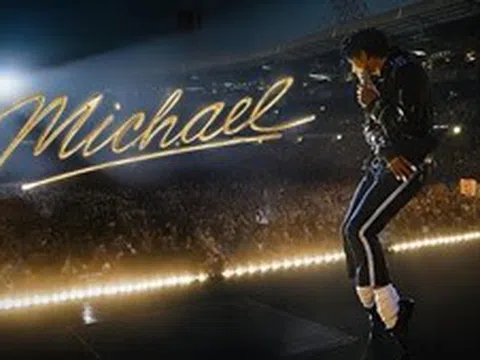 'Vua nhạc Pop' Michael Jackson trở lại vị trí dẫn đầu