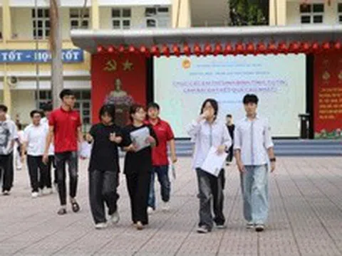 27 thí sinh bị đình chỉ thi do vi phạm quy chế sau ngày thi đầu tiên
