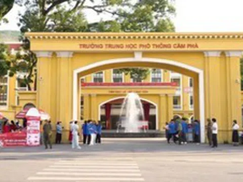 Quảng Ninh kỷ luật 3 giáo viên liên quan vụ giám thị hỗ trợ thí sinh làm bài