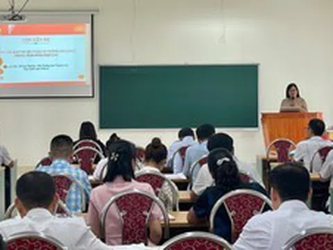 Đề xuất quy định chuẩn nghề nghiệp, xếp lương giảng viên trường chính trị, đào tạo, bồi dưỡng