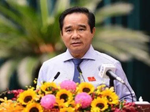 Chủ tịch Tp.HCM: Không được trả lời dân bằng văn bản dài dòng rồi kết luận “theo quy định pháp luật”