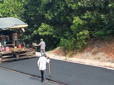 Những ngày "vàng" trên công trường quốc lộ gần 1.800 tỷ đồng
