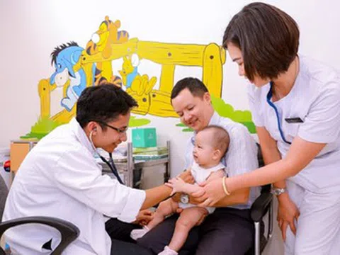 Điều cha mẹ cần biết: Trẻ dưới 6 tuổi cần khám sức khỏe định kỳ ít nhất 1 lần/năm