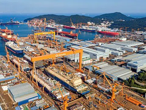 “Tác dụng phụ” không mong muốn của đòn trừng phạt giáng lên 6 tàu phá băng Nga