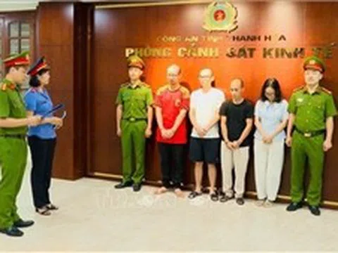 Triệt phá đường dây buôn lậu, thu giữ hơn 500 xe điện ba bánh không rõ nguồn gốc