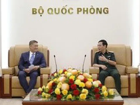 Đại tướng Phan Văn Giang tiếp Quyền Bộ trưởng Bộ Hải quân Hoa Kỳ
