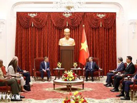 Tổng Bí thư, Chủ tịch nước tiếp Quyền Bộ trưởng Hải quân Hoa Kỳ