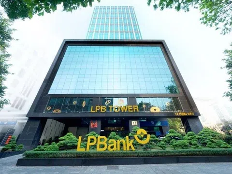 Tỷ phú Phạm Nhật Vượng chi nghìn tỷ "tiền nhàn rỗi" làm cổ đông LPBank, cổ phiếu LPB đột ngột tăng trần