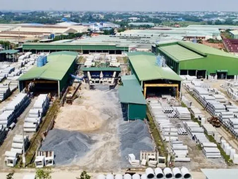 C32 báo nghi vấn bị thâu tóm, nhóm cổ đông gia đình bất ngờ thoái gần 10% vốn