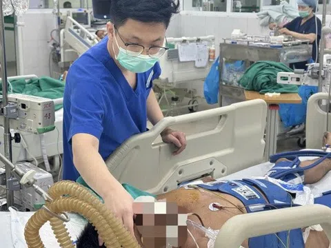 Điện giật ngừng tim, bệnh nhân được cứu sống nhờ ép tim liên tục