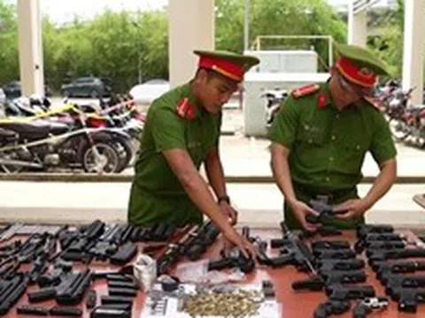 Công an TP Hồ Chí Minh triệt phá đường dây chế tạo, mua bán vũ khí quân dụng qua mạng