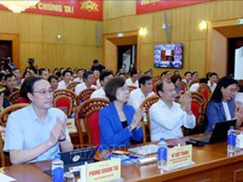Hội nghị toàn quốc sơ kết công tác Tuyên giáo và Dân vận