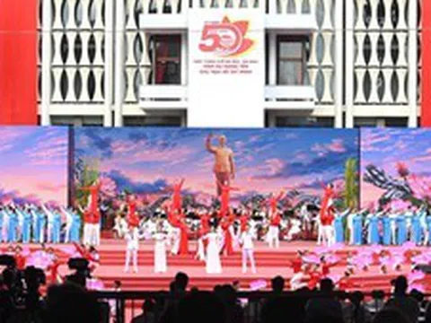 19H TRỰC TIẾP: Cầu truyền hình "Rạng rỡ tên Người": Khắc họa hành trình 50 năm TPHCM phát triển và vươn mình