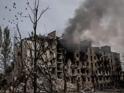Ukraine trong ngày thứ 10 gây sức ép lên Moscow, Nga tuyên bố kiểm soát Kostiantynivka