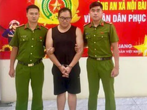 Bắt đối tượng rút dao khống chế chủ tiệm, cướp 4 nhẫn vàng