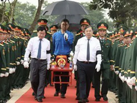 Phó Thủ tướng Thường trực Phạm Gia Túc dự Lễ viếng, truy điệu và an táng hài cốt liệt sĩ tại Tây Ninh