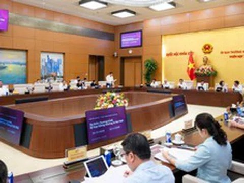 Ủy ban Thường vụ Quốc hội xem xét về việc chuẩn bị Kỳ họp không thường lệ thứ Nhất của Quốc hội