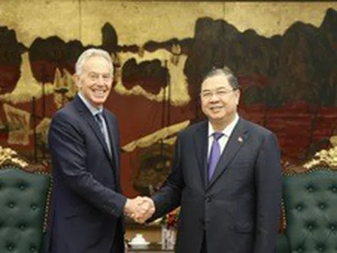 Phó Thủ tướng Thường trực Phạm Gia Túc tiếp cựu Thủ tướng Vương quốc Anh Tony Blair