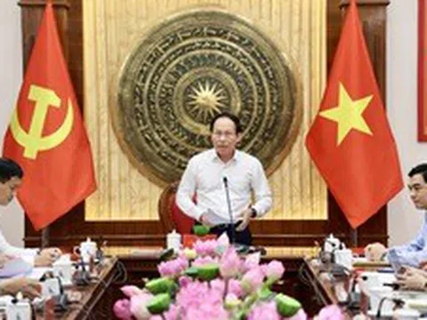 Phó Thủ tướng Lê Tiến Châu làm việc với Ban Thường vụ Tỉnh ủy Thanh Hóa