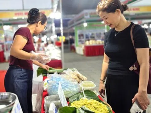 Muốn đi xa, hàng quê phải vượt mác “đặc sản”