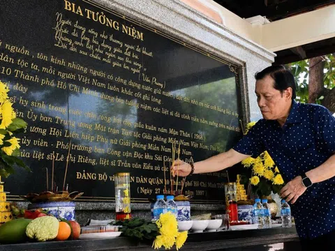 Tìm mẹ dưới công viên mang chính tên mẹ: Cuộc chờ đợi gần 60 năm của con trai Anh hùng Lê Thị Riêng