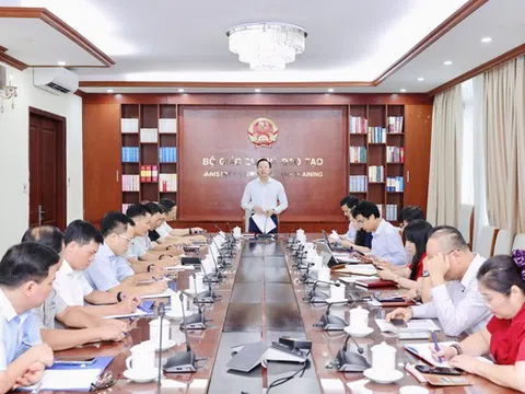 Bộ GD&ĐT yêu cầu bảo đảm đủ sách giáo khoa trước năm học mới
