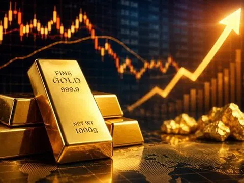 Giá vàng chiều nay (24/7): Nhiều diễn biến khác lạ