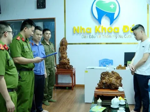 Khởi tố chủ phòng khám răng giả danh bác sĩ để trục lợi hàng tỷ đồng
