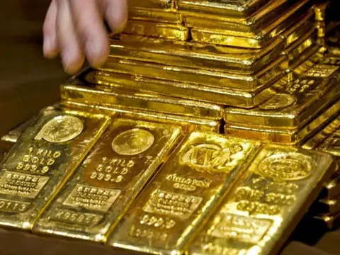 Giá vàng chiều nay (27/7): Đứng yên trên tầm cao