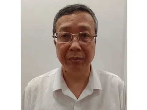Bắt tạm giam Thứ trưởng Bộ Nông nghiệp và Môi trường Hoàng Trung