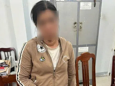 Bắt người phụ nữ trộm túi xách trong bãi giữ xe bệnh viện