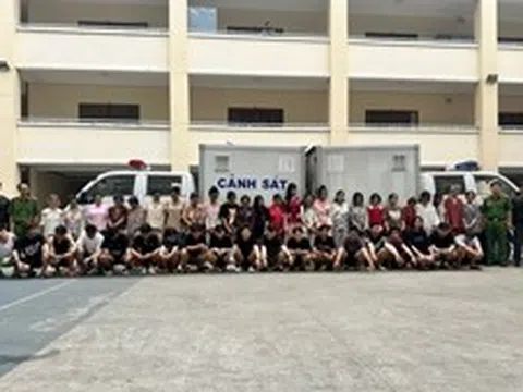 Ma túy núp bóng thuốc lá điện tử - Bài cuối: Nâng cao nhận thức của cộng đồng