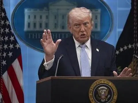 Ông Trump nhắc lại cảnh báo sẽ tấn công Iran "rất mạnh", cam kết "giành chiến thắng"