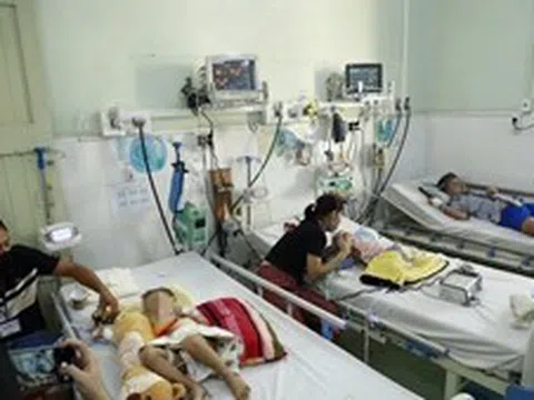Không chủ quan với bệnh tay chân miệng ở trẻ lớn