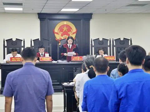 Cựu công an hướng dẫn "ông trùm hàng giả" tiêu hủy chứng cứ