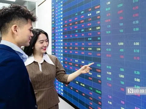 Thị trường đối mặt áp lực chốt lời, nên chờ nhịp điều chỉnh để giải ngân?
