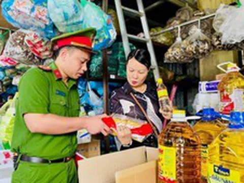 Siết quản lý thực phẩm từ khâu công bố đến lưu thông