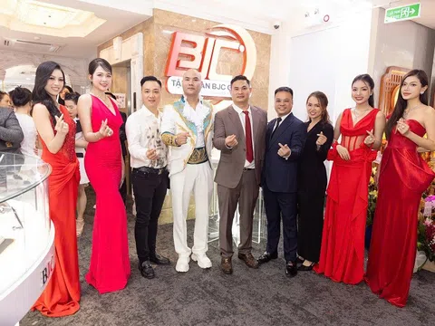 Ca sĩ tỷ views A Tuân đảm nhận vai trò mới, song hành giữa nghệ thuật và kinh doanh