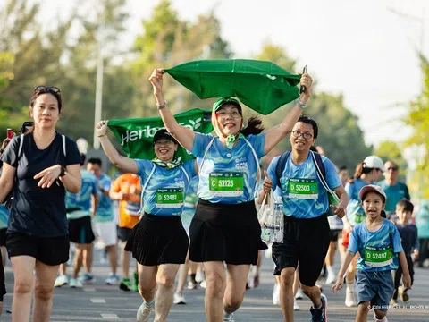 Herbalife Việt Nam tiếp tục đồng hành cùng Giải chạy VnExpress Marathon tại Thành phố Cần Thơ nhằm khuyến khích lối sống năng động và lành mạnh